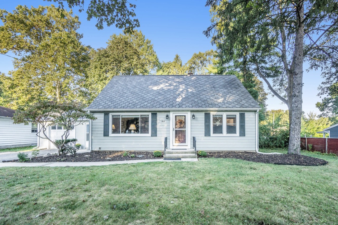Cape Cod-style Southwest Michigan home sold with Jared Stout